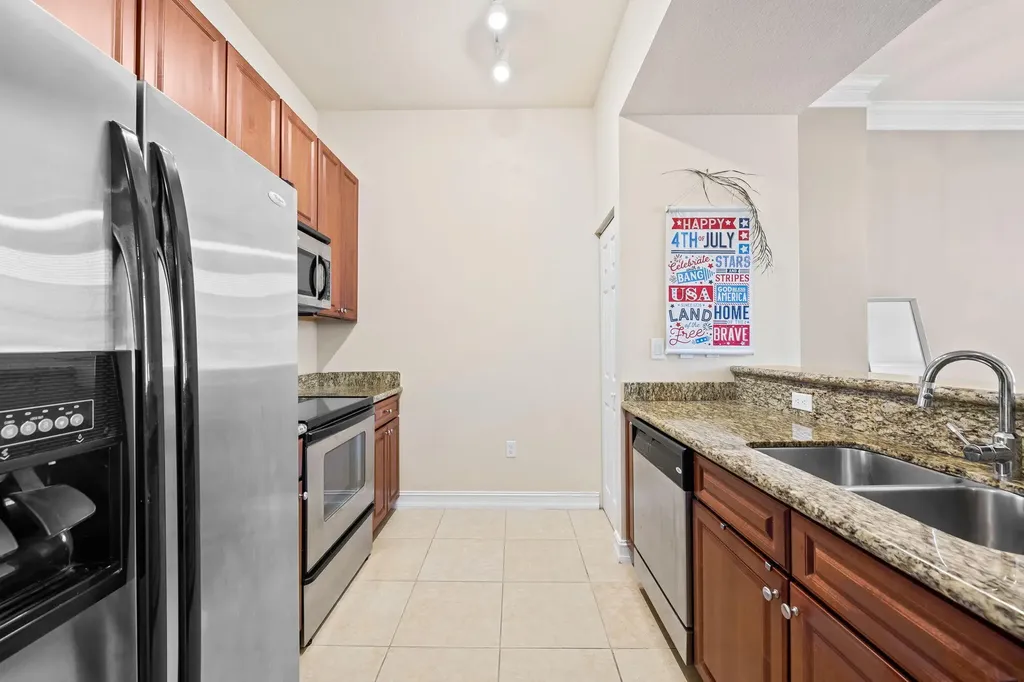 3001 NE 185th Street Aventura FL 33180
