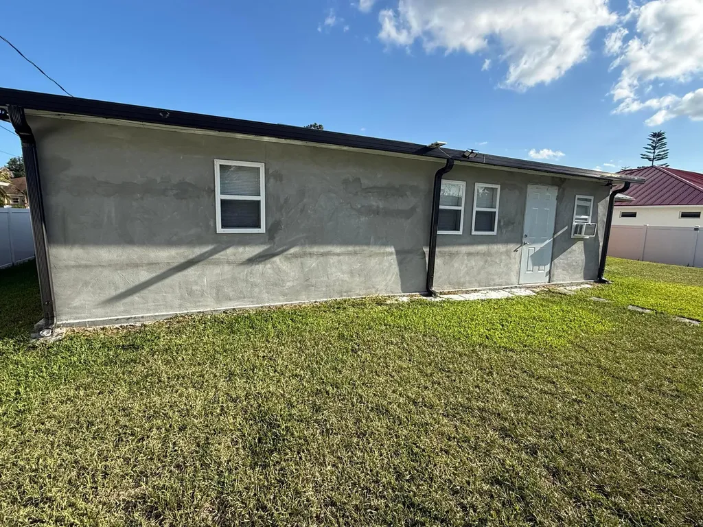 1481 SW Jacksonville Avenue Port St Lucie FL 34953