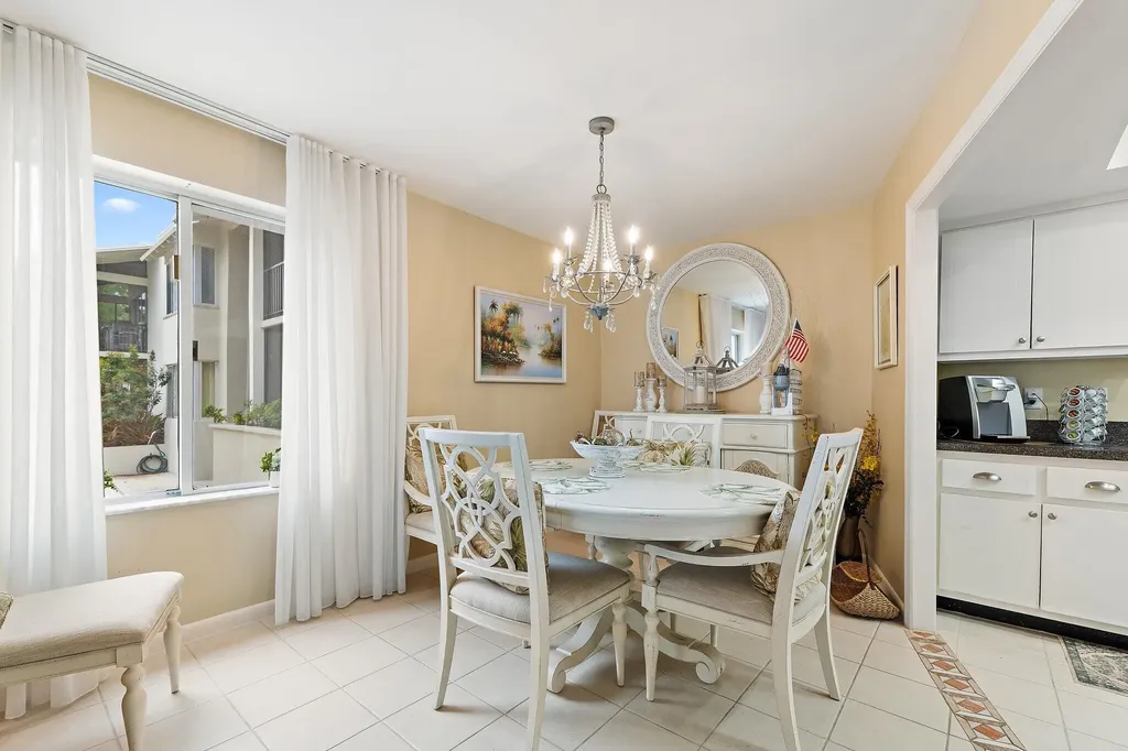 11811 Ave Of The Pga West Palm Beach FL 33418