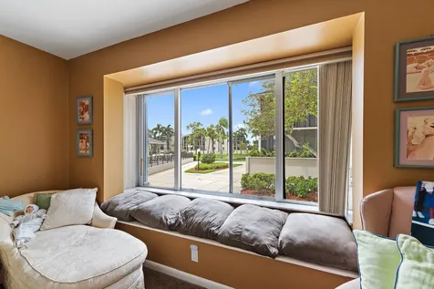 11811 Ave Of The Pga West Palm Beach FL 33418