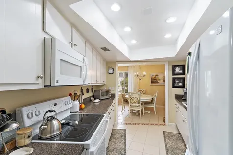 11811 Ave Of The Pga West Palm Beach FL 33418