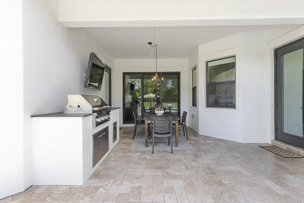 11730 NW 82nd Court Parkland FL 33076