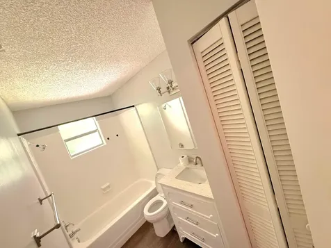 2466 44th Avenue Vero Beach FL 32966