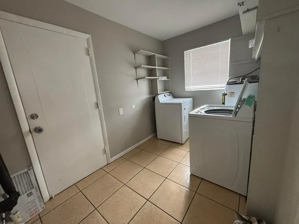 462 S Haverhill Road West Palm Beach FL 33415