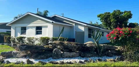 462 S Haverhill Road West Palm Beach FL 33415