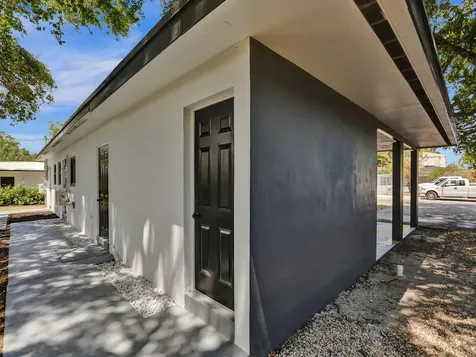 950 SW 29th Street Fort Lauderdale FL 33315