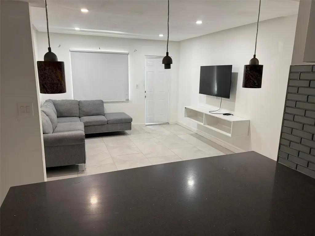 2201 Greene Street Hollywood FL 33020