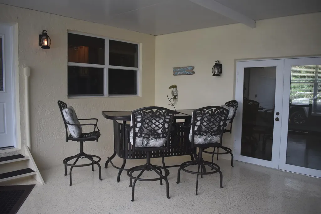 5345 Palm Way Lake Worth FL 33463
