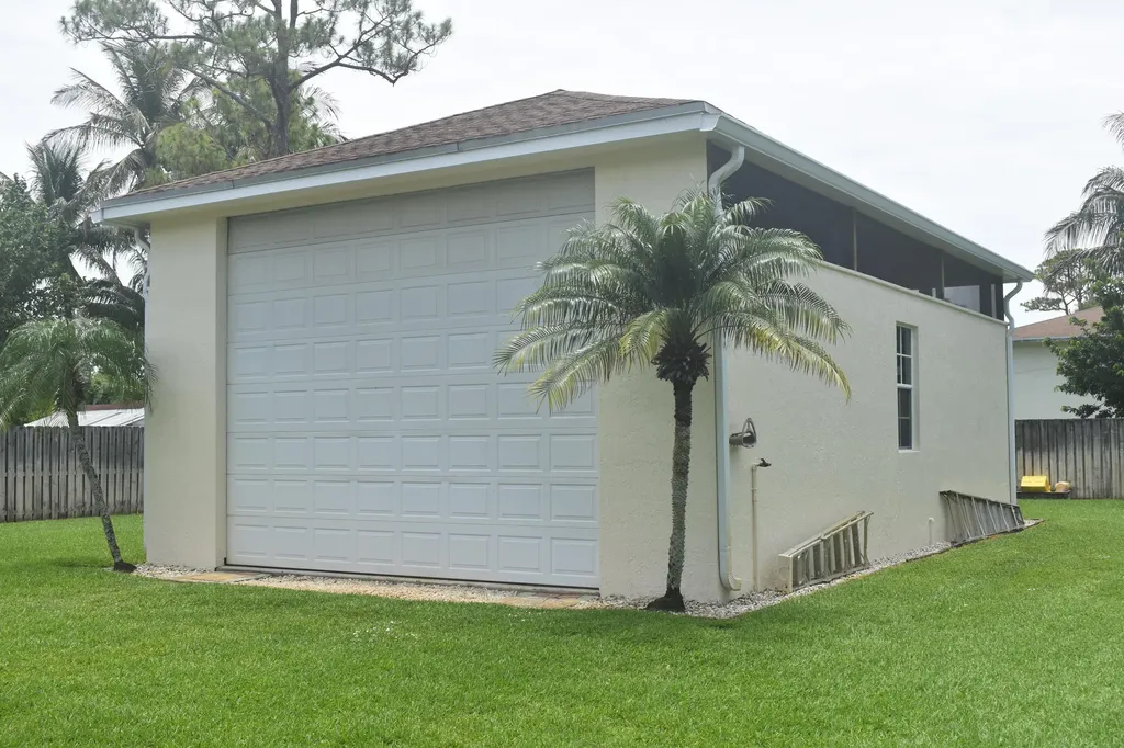 5345 Palm Way Lake Worth FL 33463
