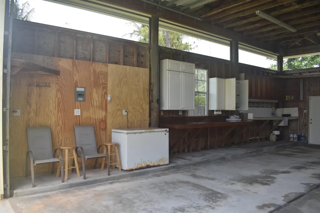 5345 Palm Way Lake Worth FL 33463