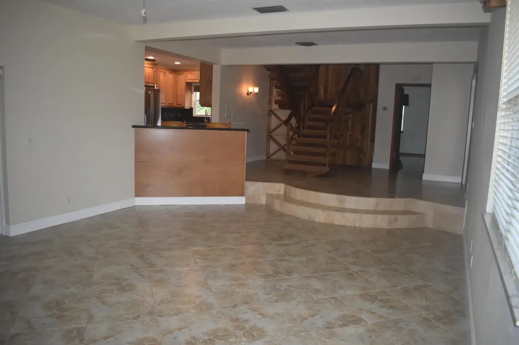 5345 Palm Way Lake Worth FL 33463