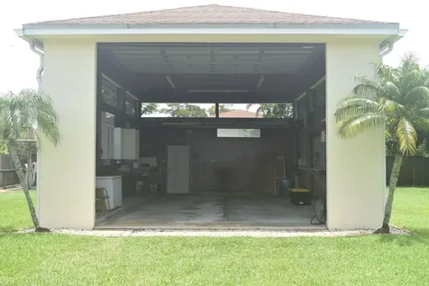 5345 Palm Way Lake Worth FL 33463
