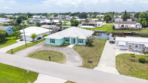 2406 SE 31st Street SE Okeechobee FL 34974