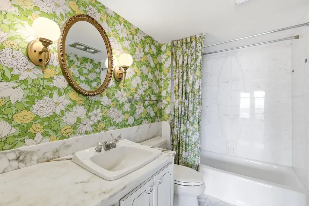 2500 E Las Olas Boulevard Fort Lauderdale FL 33301