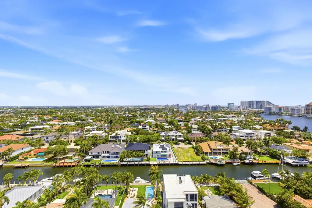 2500 E Las Olas Boulevard Fort Lauderdale FL 33301