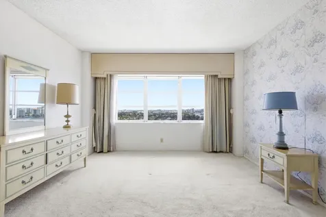 2500 E Las Olas Boulevard Fort Lauderdale FL 33301