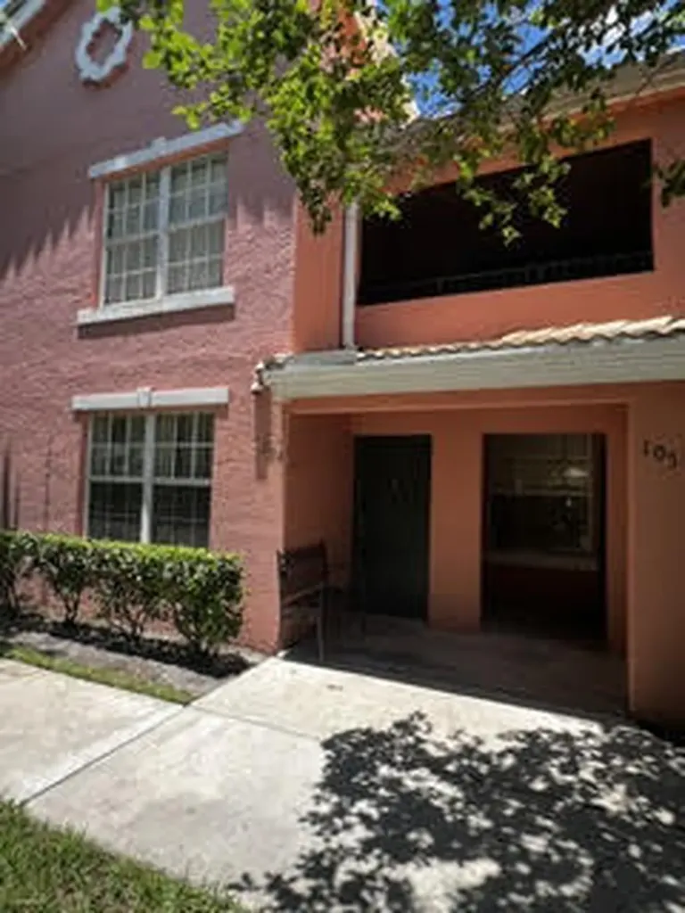 144 SW Peacock SW Port St Lucie FL 34986