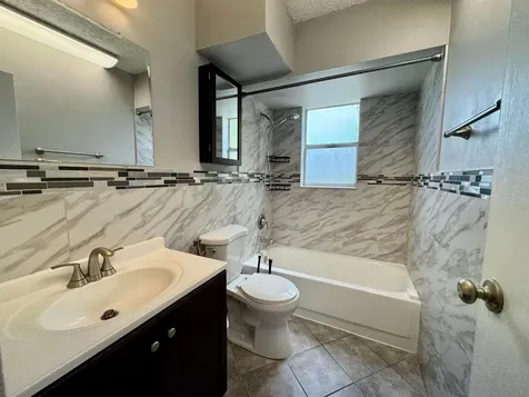 1800 SW 81st Avenue North Lauderdale FL 33068
