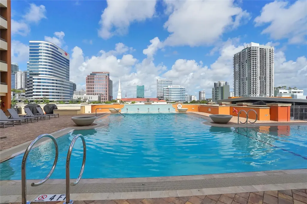 110 N Federal Highway Fort Lauderdale FL 33301
