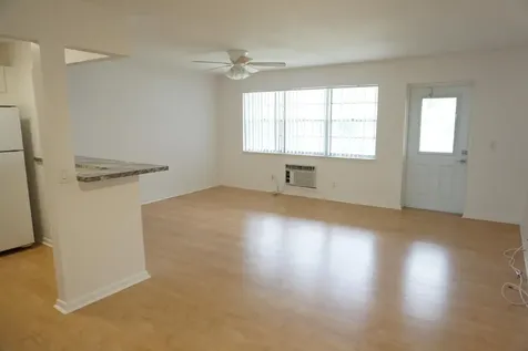 50 Canterbury B West Palm Beach FL 33417