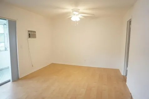 50 Canterbury B West Palm Beach FL 33417