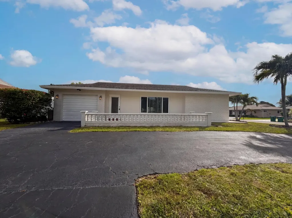 9605 NW 81st Tamarac FL 33321