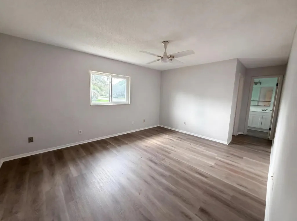 9605 NW 81st Tamarac FL 33321