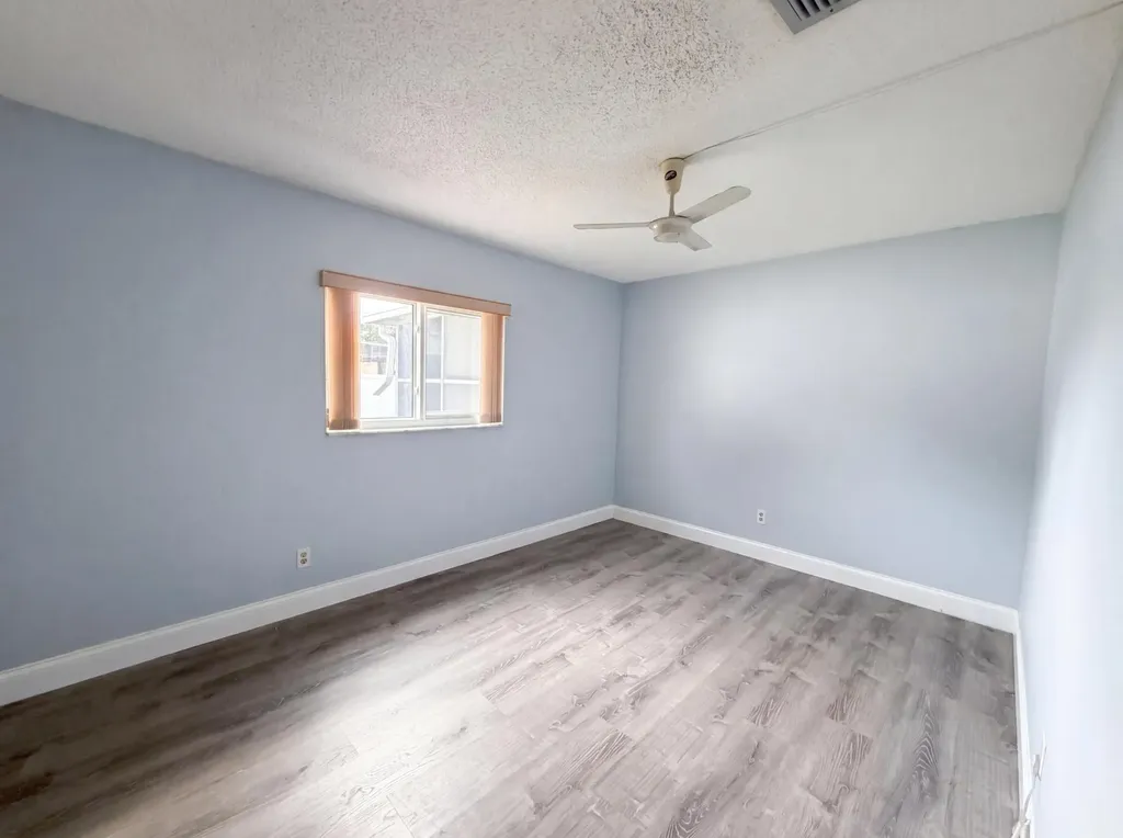 9605 NW 81st Tamarac FL 33321