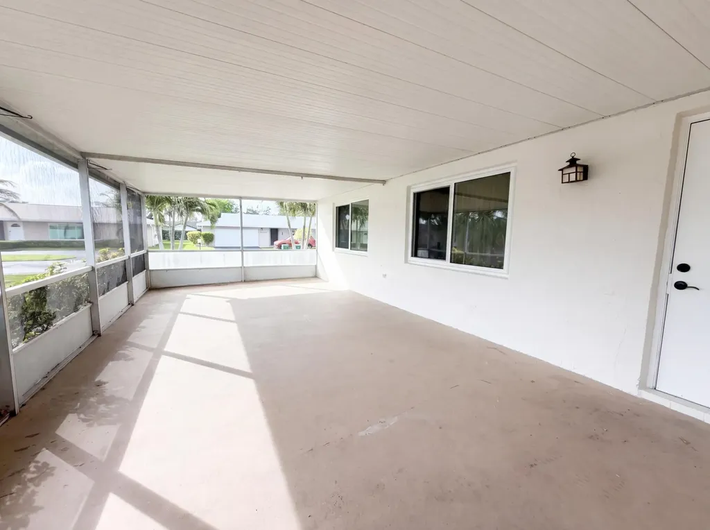 9605 NW 81st Tamarac FL 33321