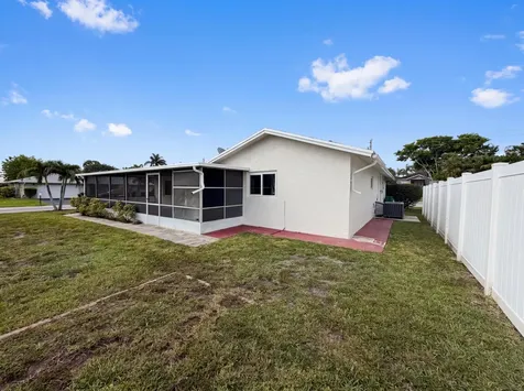 9605 NW 81st Tamarac FL 33321