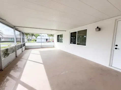 9605 NW 81st Tamarac FL 33321