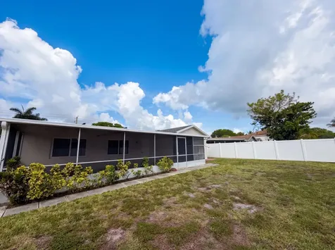 9605 NW 81st Tamarac FL 33321