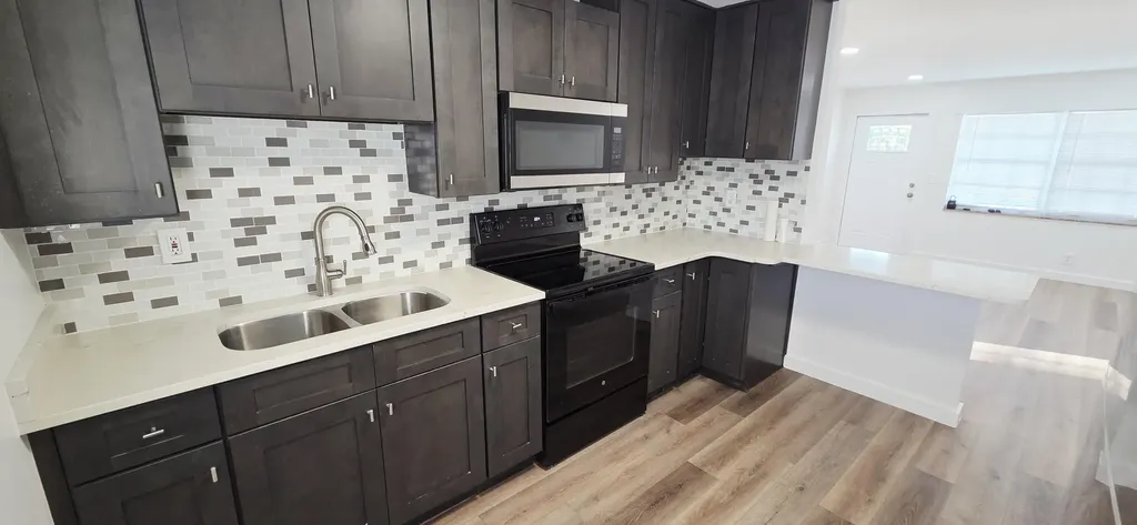 765 W 7th Street Riviera Beach FL 33404