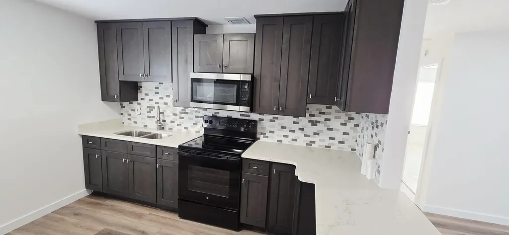 765 W 7th Street Riviera Beach FL 33404
