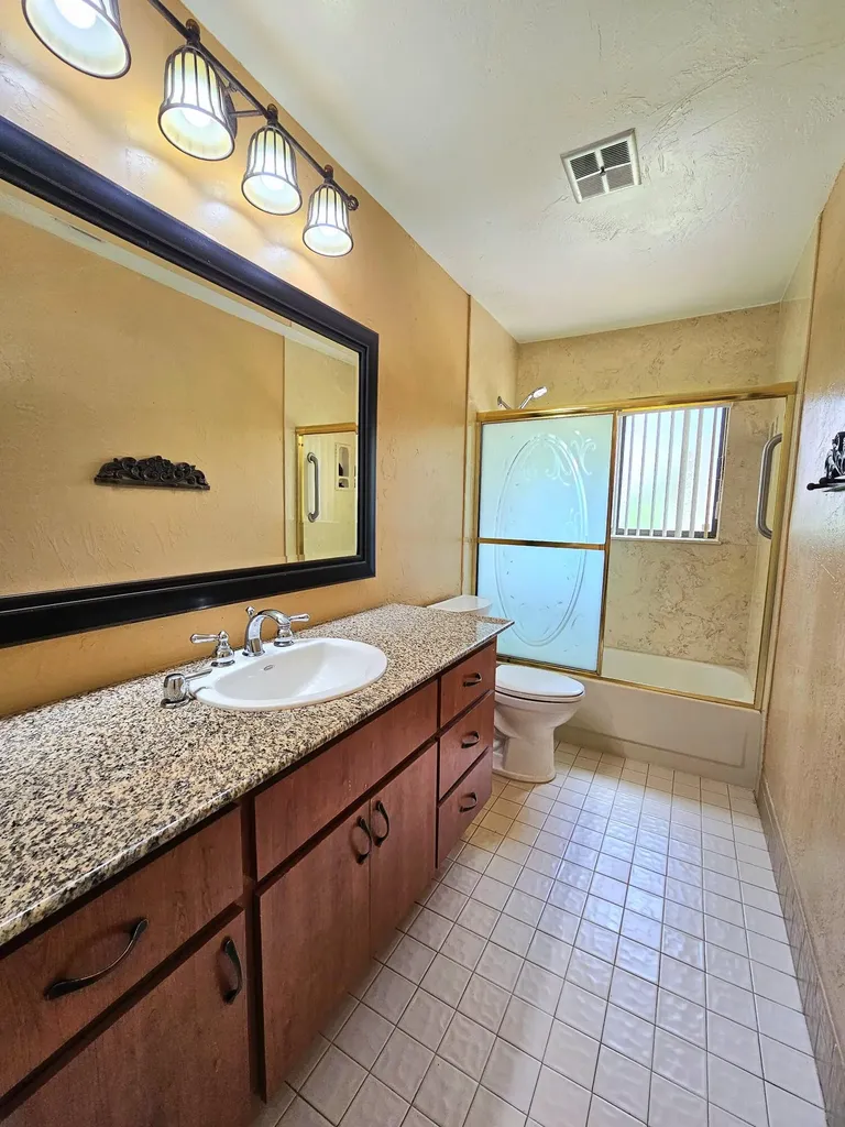 566 Village Lake Drive Weston FL 33326