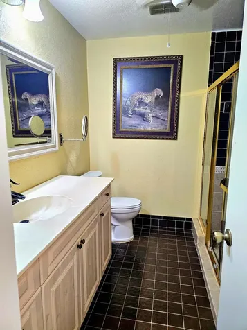 566 Village Lake Drive Weston FL 33326