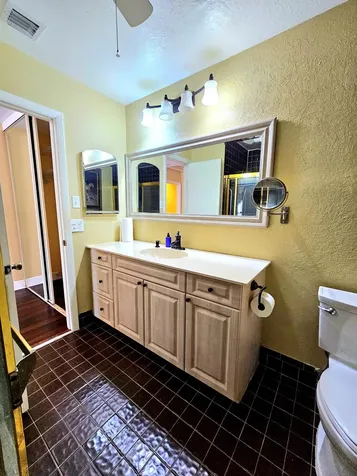566 Village Lake Drive Weston FL 33326