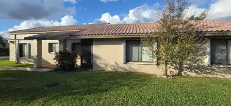 566 Village Lake Drive Weston FL 33326