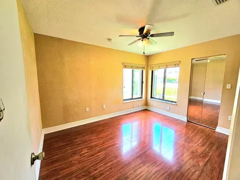 566 Village Lake Drive Weston FL 33326