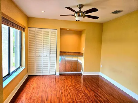 566 Village Lake Drive Weston FL 33326