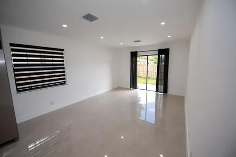 110 NW 6th Avenue Dania Beach FL 33004