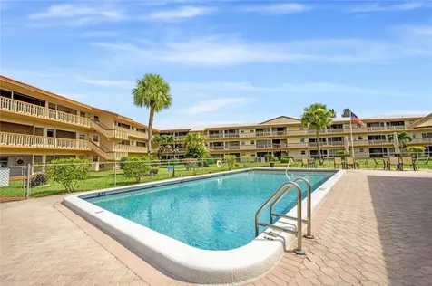 5300 Washington Street Hollywood FL 33021