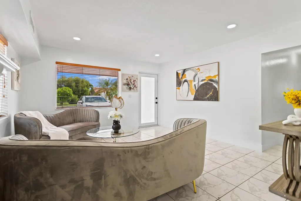 1450 W 37th Street Hialeah FL 33012