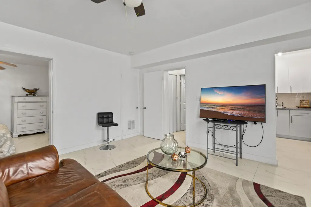 1450 W 37th Street Hialeah FL 33012
