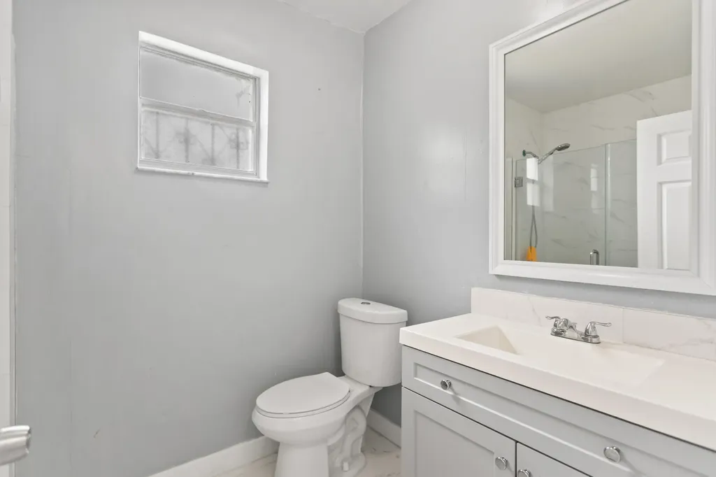 1450 W 37th Street Hialeah FL 33012