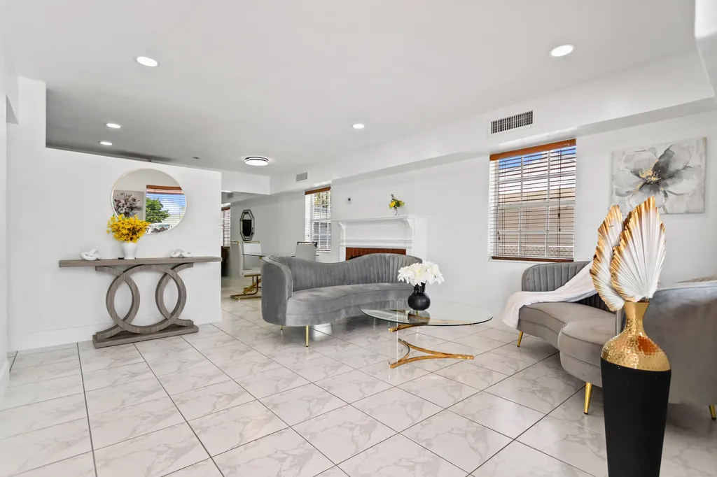 1450 W 37th Street Hialeah FL 33012