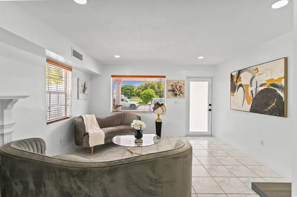 1450 W 37th Street Hialeah FL 33012