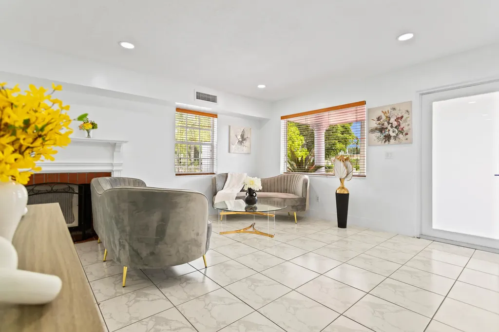 1450 W 37th Street Hialeah FL 33012