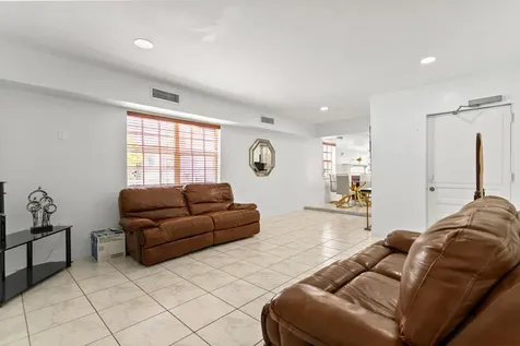 1450 W 37th Street Hialeah FL 33012