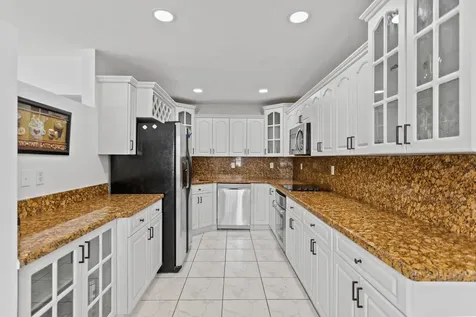 1450 W 37th Street Hialeah FL 33012
